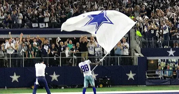 What's the History Behind the Dallas Cowboys Logo?